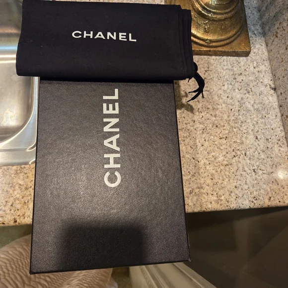 Chanel Black Women's Shoes - Picture 6 of 13